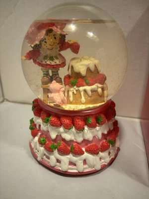 Vintage Strawberry shortcake Musical Snow Globe 2003,w/Box,Rare Unique - Image 1 of 4