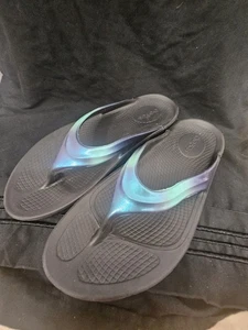 OOFOS Women's OOlala Luxe Recovery Sandals Atlantis Blue Size 8 - Picture 1 of 6
