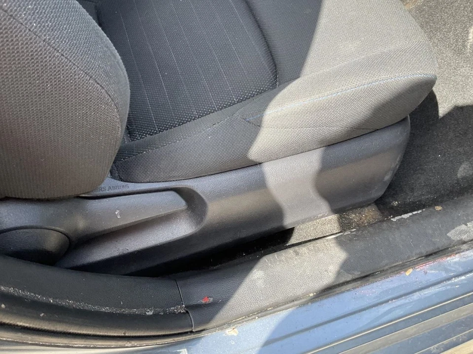 Rear View Mirror Manual Dimming Fits 01-23 EXPLORER 4953172 - Image 1 of 1