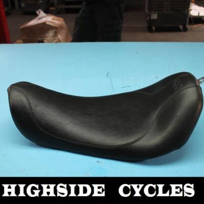 1243 15 Harley-Davidson Dyna Mustang asiento individual conductor Runaround  Foto 1 de 4