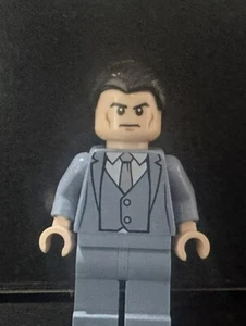 LEGO Minifigure - Bruce Wayne - Sand Blue Suit - sh026 - 6860 - Picture 1 of 1