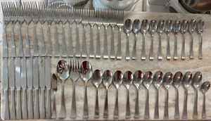 Bree Stainless by Towle Silver 18/0, Satin, Plain, Wide Flat Tip 51pc set - Picture 1 of 4