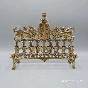 Vintage massive Messing Menora Löwen von Judaica Chanukka, geätzt, 8" lang - Bild 1 von 10