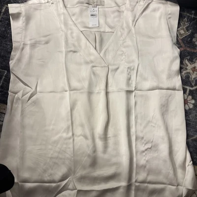 LOFT Top Womens L Cream Satin Blouse Cap Sleeve V-Neck Pleated Pullover Solid - Image 1 of 3