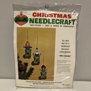 Mini medias vintage BUCILLA adornos navideños con joyas artesanía de aguja de Navidad - Imagen 1 de 6