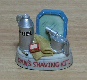 ROBERT HARROP - COLLESTOR'S CLUB 1999 - BDCP03 - DESPERATE DAN'S SHAVING KIT - Imagen 1 de 5