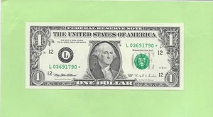 1995* ..UNCIRC $1  L 0369 1790 *  .... 1995 $1  L-*       STAR NOTE      FRN - Picture 1 of 2
