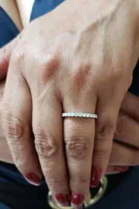 14Kt Gold 0.33 Ct Lab Grown Diamond Half Eternity Band Ring GIA Authenticity - Picture 1 of 7