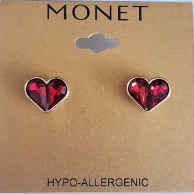 Pendientes Monet Corazón Rojo Cereza en Tono Dorado Nuevos Con Etiquetas Foto 1 de 4
