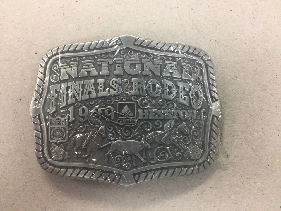 Hebilla de cinturón de rodeo Hesston National Finals 1999-adulto Foto 1 de 1