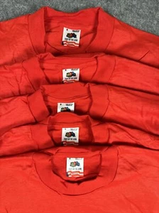 Vintage Fruit of the Loom T Shirt Mens Small Red Blank Single Stitch Tee - Picture 1 of 12