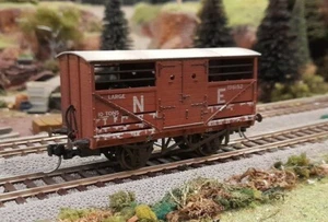 * 1/76 * Oxford * LNER Vagón de Ganado Lima Lavado 196152 * EN CAJA * OR76CAT003W * - Imagen 1 de 10
