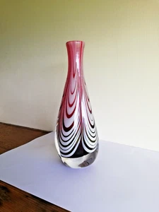 Murano Sommerso Pink & White Pulled Feather Four Lobed Bud Vase. - Picture 1 of 11