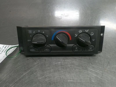 97 98 99 OLDS SIHLOUETTE Calentador A/C Control 09364241 Foto 1 de 3