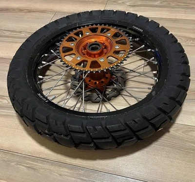*** Faltan 3 radios ** Llanta trasera KTM 125 250 350 450 SXF 2016 - 2022 Foto 1 de 4