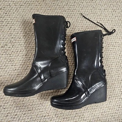Botas Hunter para mujer talla 10 Verbier negras media pantorrilla tacón de cuña impermeables lluvia Foto 1 de 4