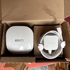 Eero 6 Mesh Wi-Fi 6 Router Smart Home Hub N010001 - Zdjęcie 1 z 9