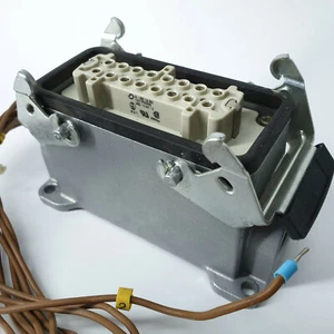 H-BE 16 BS 10195000 400/6kV/3 600Vac Connector Mount W/ Base Metal Hooks - Picture 1 of 11