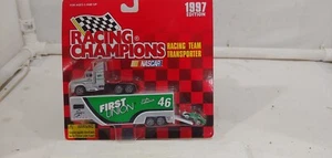 wally dallenback 1/87 transporter & 1/144 car by racing champion '97 B350 - Picture 1 of 2
