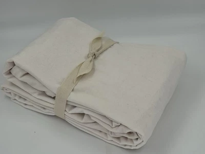 Nuevas cortinas de terciopelo de algodón West Elm, alabastro, sin forro, 48x96”, 1 panel Foto 1 de 4