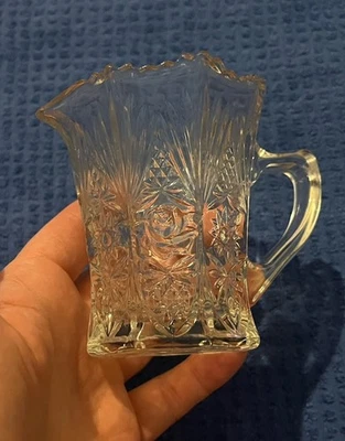 Crema de vidrio vintage Country Flair STUDIO NOVA diseño estrella rosa diente de sierra Foto 1 de 4