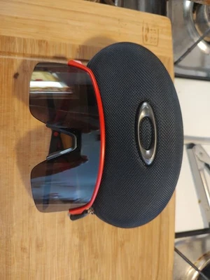 Óculos de sol Oakley - Imagem 1 de 3