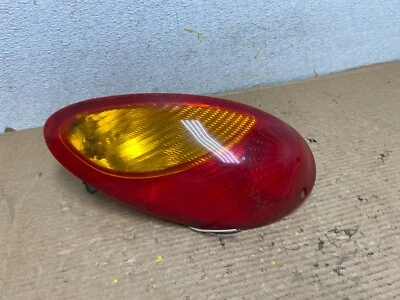 2001-2005 Chrysler PT Cruiser Left Driver LH Side Tail Light OEM O1940 DG - Image 1 of 4