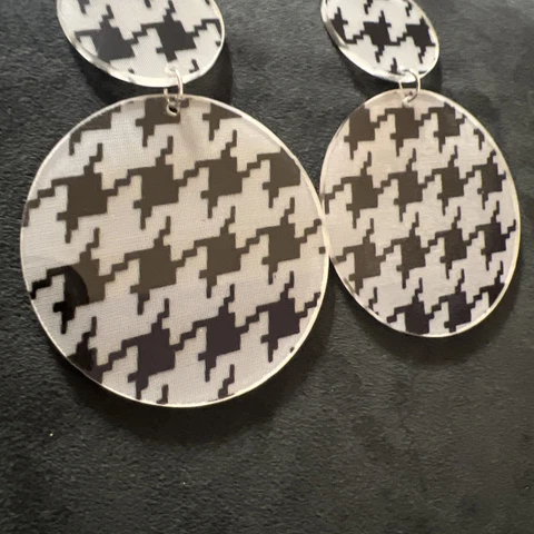 Houndstooth Earrings - University of Alabama- Roll Tide Cover