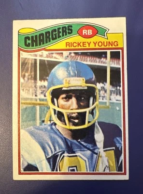 1977 TOPPS FOOTBALL #384 RICKEY YOUNG SAN DIEGO CHARGERS RB *FREE SHIPPING* - Image 1 of 2