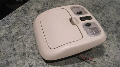 2005 Mazda Tribute bronzeado mapa central cúpula console de luz com teto solar - Imagem 1 de 4