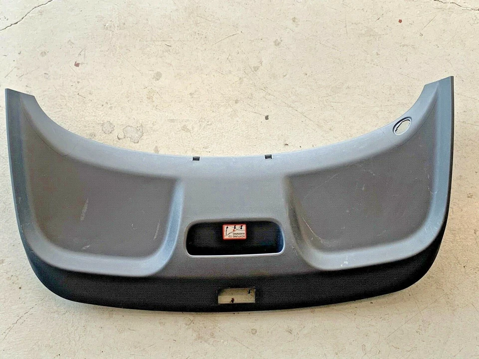 Cubierta inferior del panel de embellecimiento del maletero negro para Audi TT Quattro 2008-2015 8J8867979A OEM Foto 1 de 4