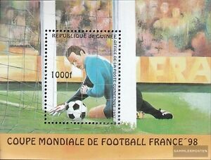 Guinea Block506 (complete.issue.) unmounted mint / never hinged 1997 Football-WM