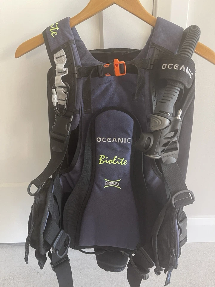 Oceanic Bio Lite BC TALLA PEQUEÑA - BCD - Inflado trasero - (08.2207.55) Foto 1 de 4