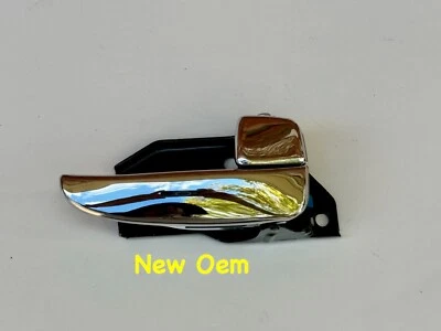 Nuevo conjunto de manija de puerta interior delantera derecha OEM 826203D010 para Hyundai Sonata 2001-2005 Foto 1 de 4