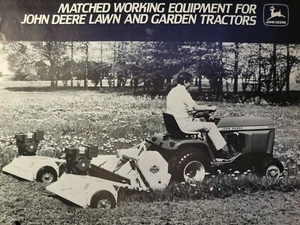 John Deere 400 316 200 Rasen Garten Traktor passende Geräte Verkaufsbroschüre - Bild 1 von 1