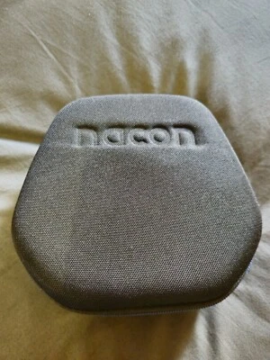 NACON REVOLUTION PRO 3 Controller joystick completo - Immagine 1 di 3