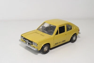 A61 1:25 POLISTIL POLITOYS S12 S-12 ALFA ROMEO ALFASUD GIALLO OTTIME CONDIZIONI. - Immagine 1 di 4