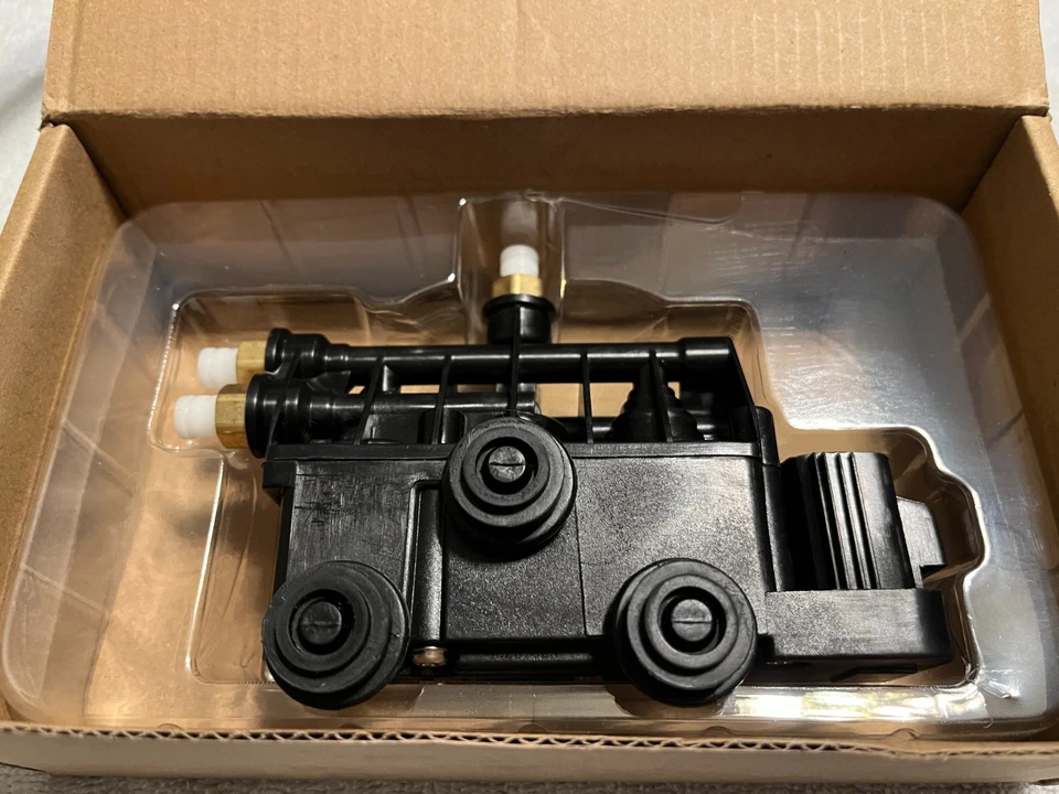 Bloque de válvula de suspensión neumática delantera para Land Range Rover Sport LR3 LR4 RVH000095 Foto 1 de 1