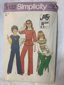 VTG Simplicity 8122 Size 10 Girls Jiffy Pullover Top & Pants FF Uncut 1977 - Picture 1 of 2