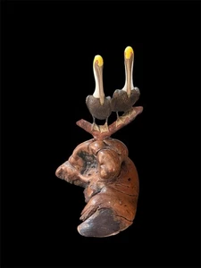 Small Pelican Resin Figurine On Carved Wood Base 4 1/2" - Picture 1 of 4