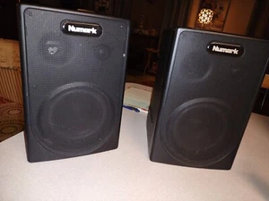 Numark NPM5 powered speakers - Picture 1 of 2