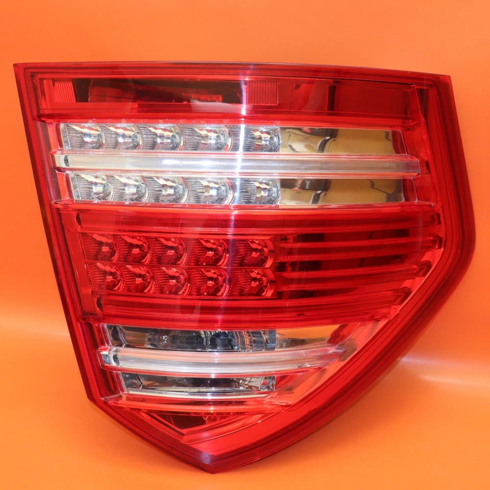 MERCEDES BENZ GL450 TAIL LIGHT LEFT DRIVER 2010 2011 2012 A1648203564 BAD LEDS - Image 1 of 4