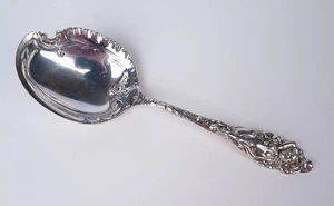 Vintage Reed and Barton Francis Serving Spoon 141g - Picture 1 of 6