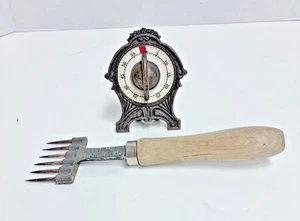 Antique Ice Chipper Hamilton Beach No. 50 and 1 Minute Egg Timer - Picture 1 of 11