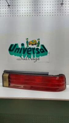 Chevrolet Corsica 1993 luz trasera lateral derecha Foto 1 de 4