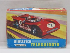 Alfa Romeo 33 P Nr.5 in rot Box A.M.B. Italy 760 1:18 RC mit Kabellenkung - Bild 1 von 10