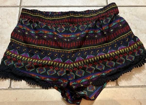 Pantaloncini donna Harmony & Havoc taglia M design geometrico blu rosso nero viola - Foto 1 di 3