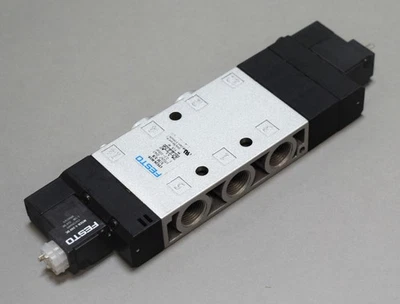 Usato FESTO CPE24-M1H-5/3E-3/8 170267 [24 Mesi Di Garanzia] - Immagine 1 di 2