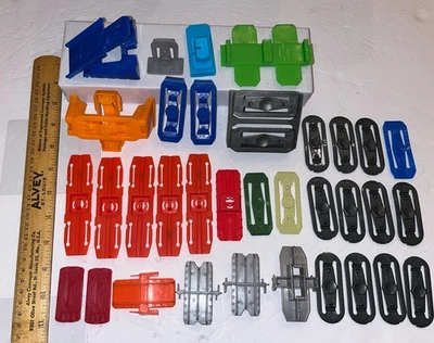Mattel & Unbranded Hot Wheels Connectors Mixed Lot of 34 Criss Cross Loop - Image 1 of 4