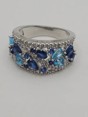 Anillo de moda tono plata cristal azul cristal circonita cúbica talla 8 Foto 1 de 4